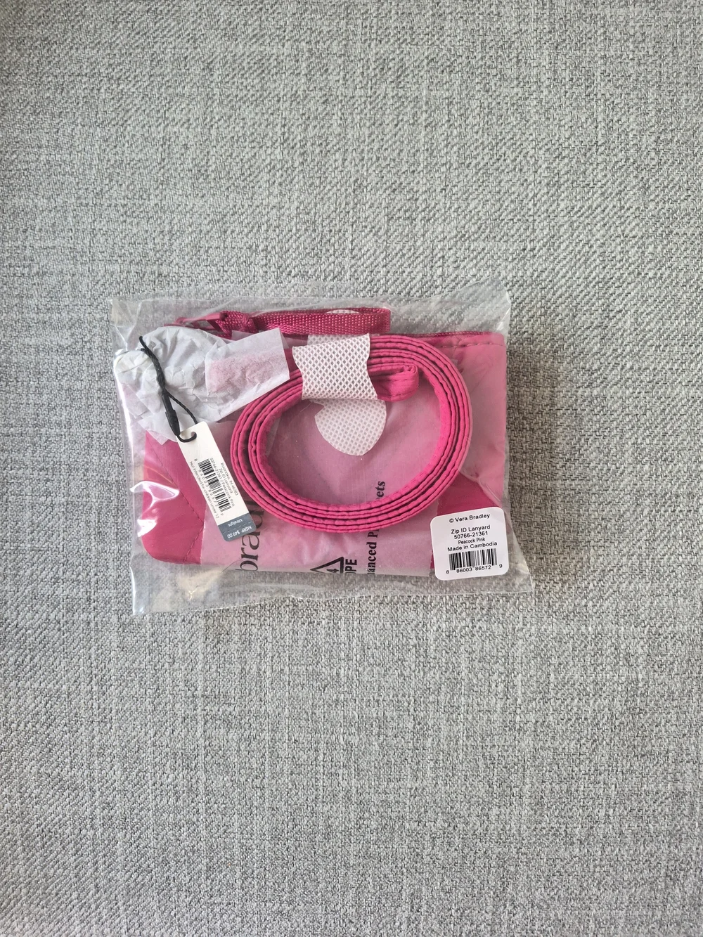Vera Bradley Peacock Pink Zip ID Case & Lanyard in Ultralight - Picture 3 of 3